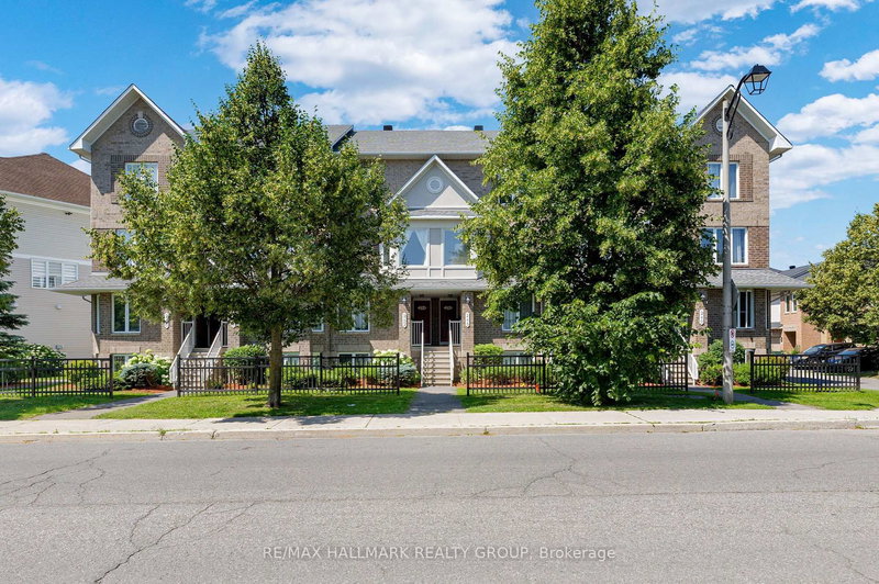 home for lease on 3-250 Cresthaven Drive