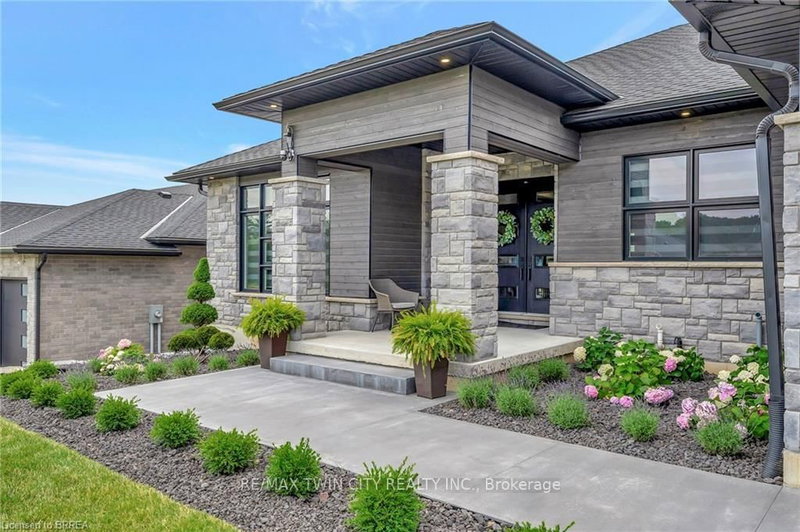 14 Hudson Dr, Brantford, N3T 5L7 | Image 3