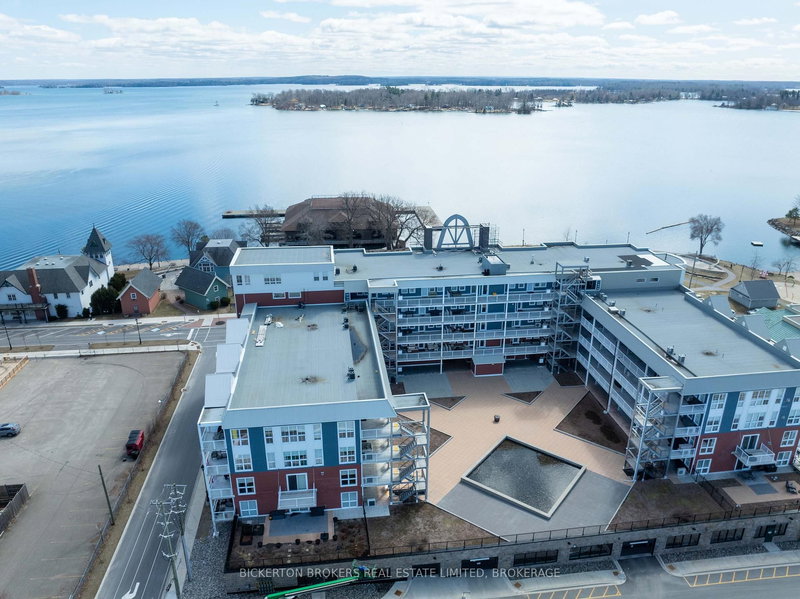 403 - 130 Water St, Gananoque, K7G 0A8 | Image 3