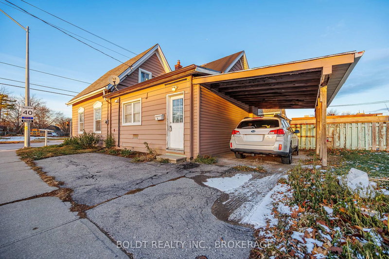132 Welland Ave, St. Catharines, L2R 2N6 | Image 3