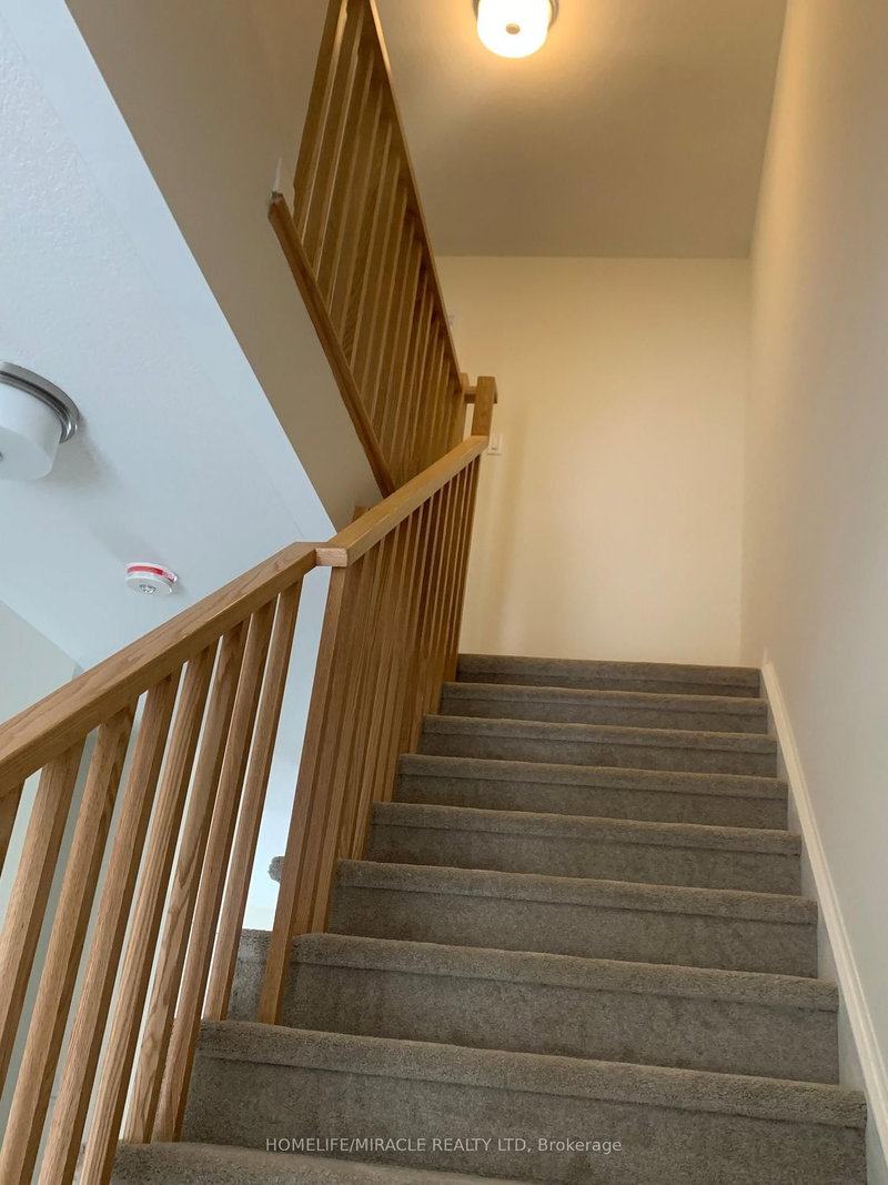 60 Mckernan Ave, Brantford, N3V 0C2 | Image 3