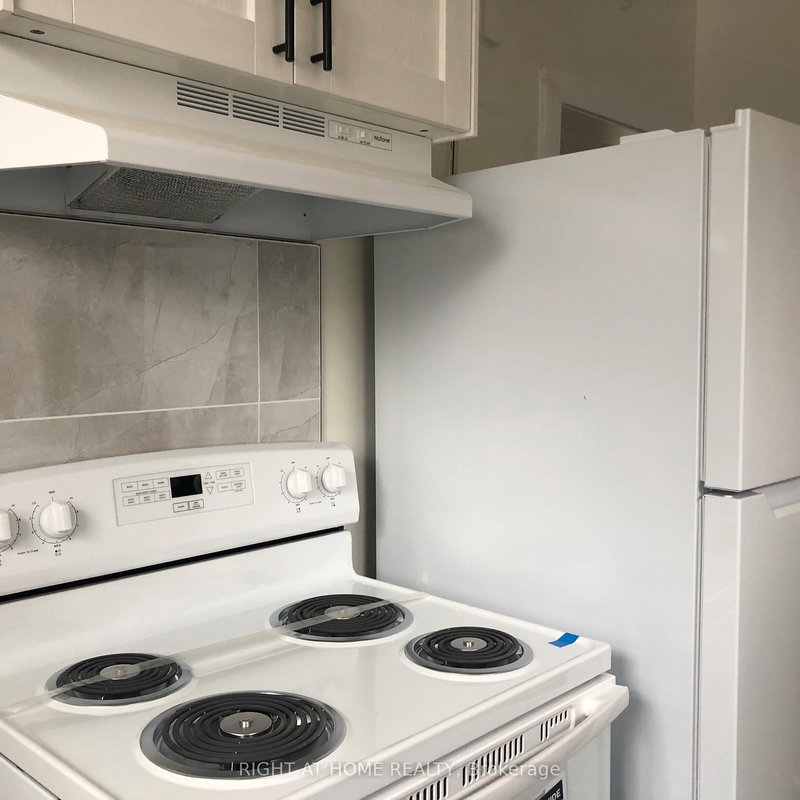 3 - 55 Glendale Ave S, Ottawa, K1S 1W3 | Image 2