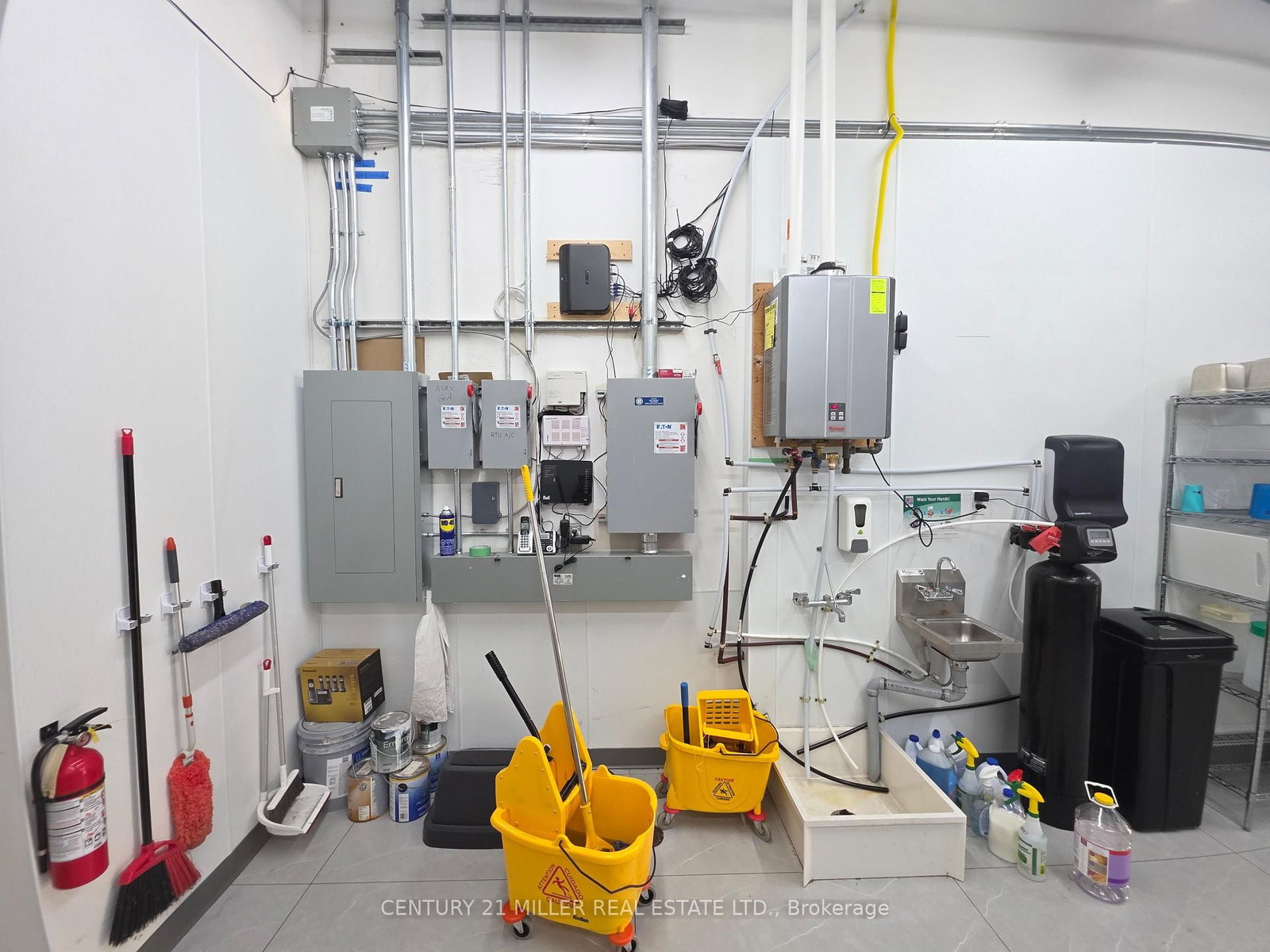 1380 South Service Road, Unit 3 - Photo 35