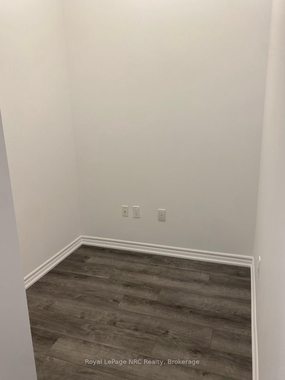 5055 Greenlane Road, Unit 604 - Photo 5