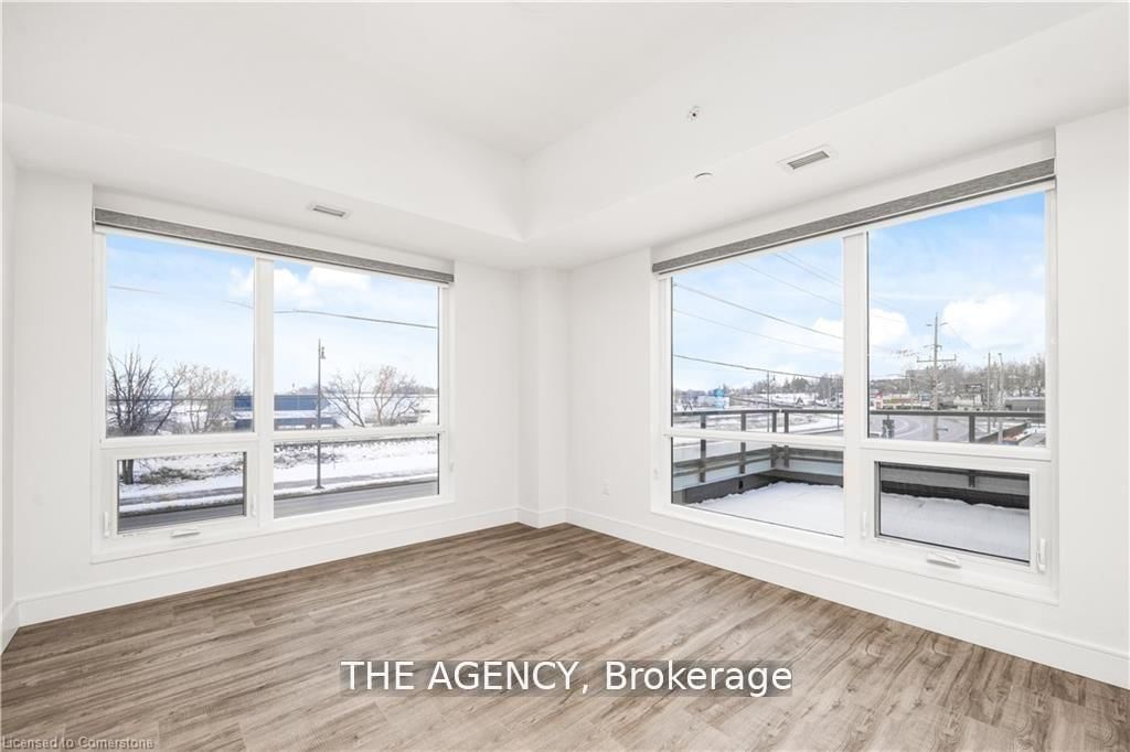 2 Dundas Street W, Unit 305 - Photo 22