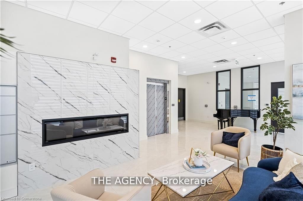 2 Dundas Street W, Unit 305 - Photo 27