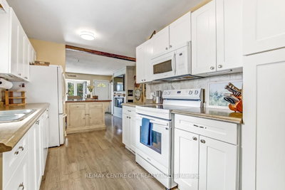 Unit A — 263 Frances Street — more photos