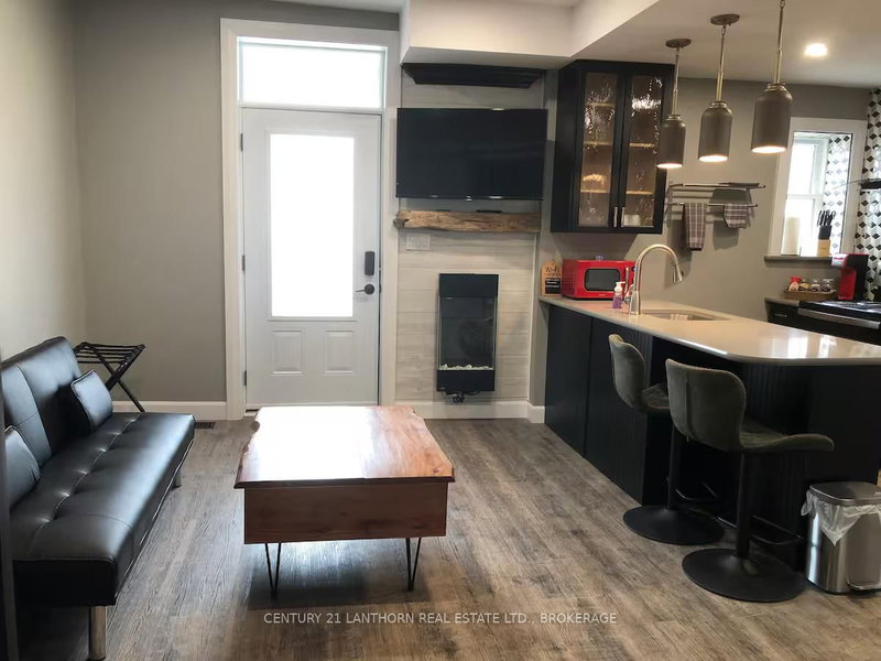 2 - 45 Chestnut St, Kingston, K7K 3X4 | Image 2