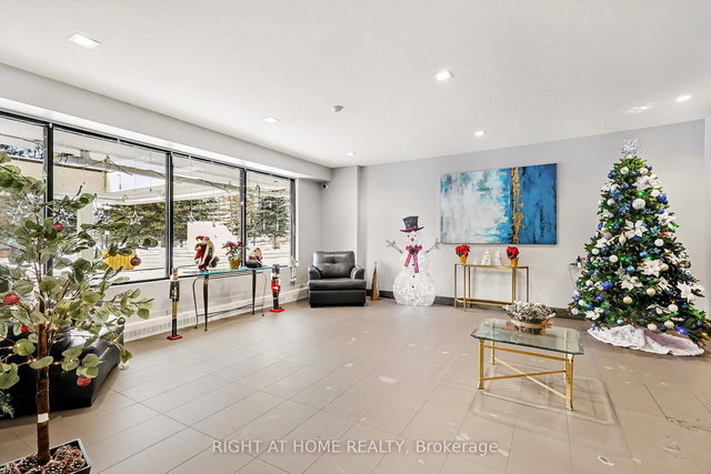 306 - 665 Bathgate Drive