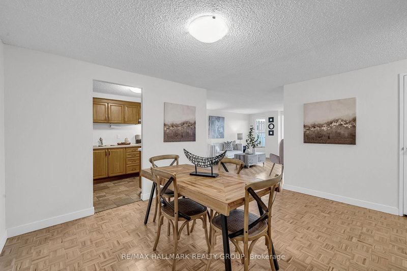 1906 - 158B MCARTHUR Ave, Ottawa, K1L 8C9 | Image 3