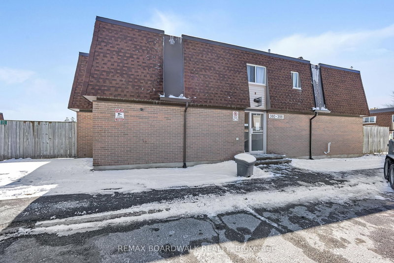 67 - 392 Garden Glen Private, Ottawa, K2G 1E4 | Image 2