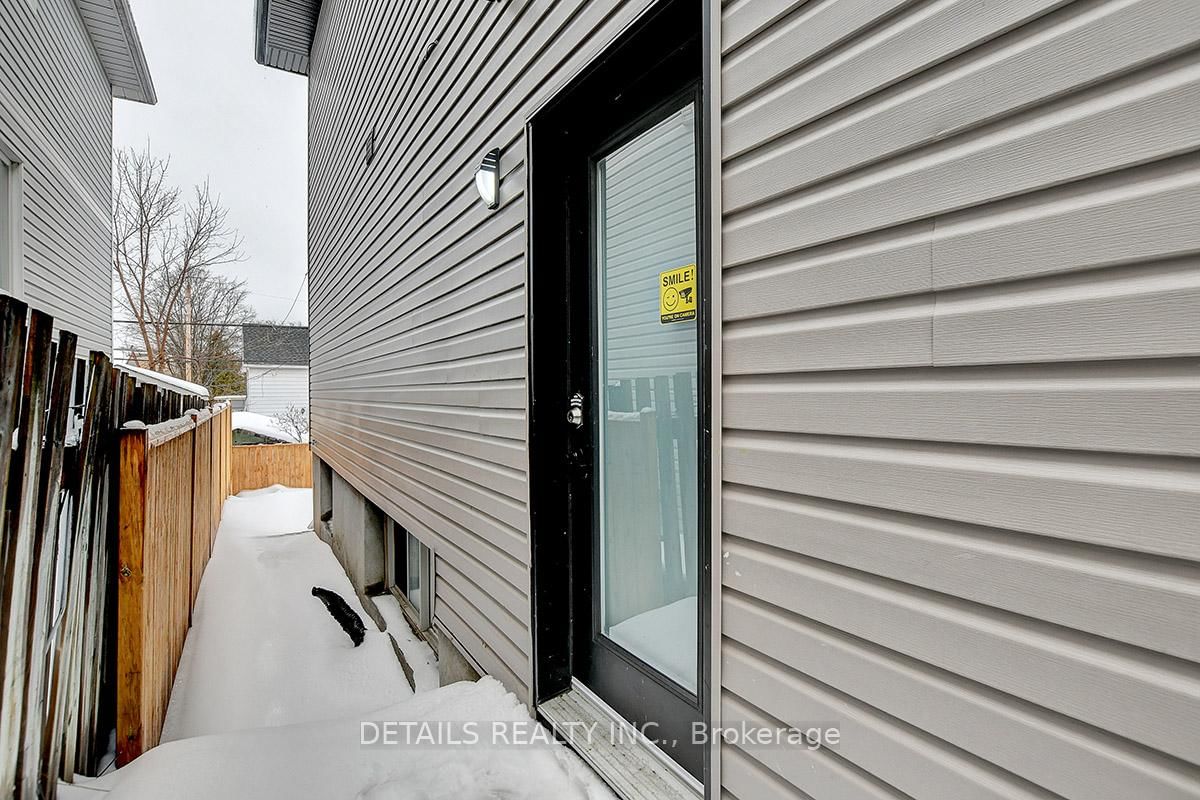 285 B Montfort Street, Unit B - Photo 2