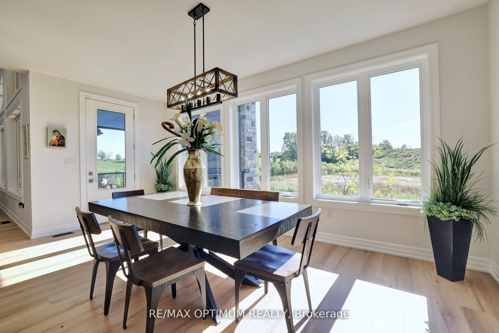 Detached House for sale at 23 Whitcombe Way, Puslinch, Ontario, N0B 2C0 - Morriston - MLS: X12630042