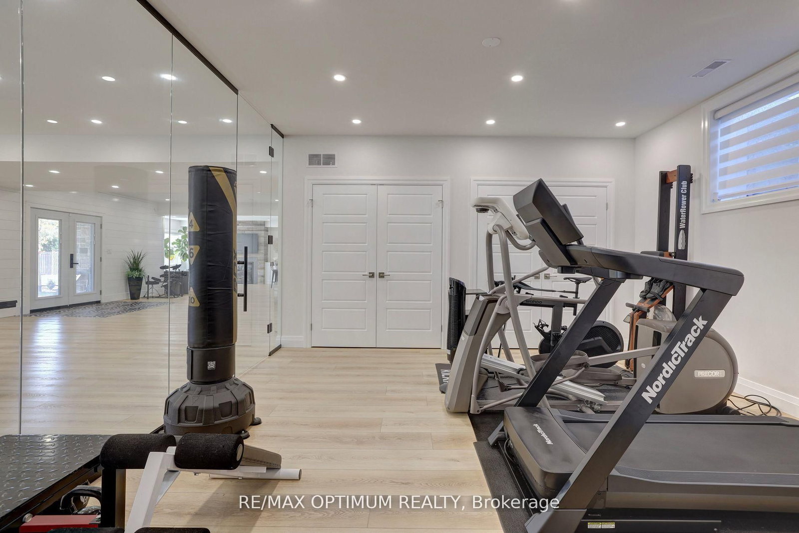 Detached House for sale at 23 Whitcombe Way, Puslinch, Ontario, N0B 2C0 - Morriston - MLS: X12630042