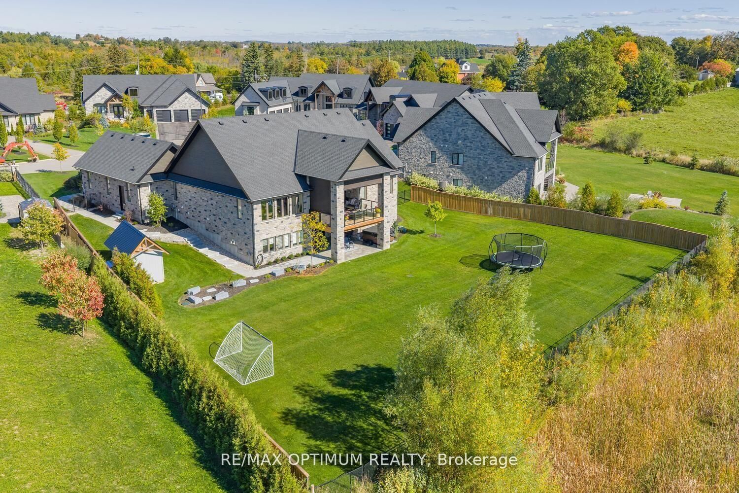 Detached House for sale at 23 Whitcombe Way, Puslinch, Ontario, N0B 2C0 - Morriston - MLS: X12630042