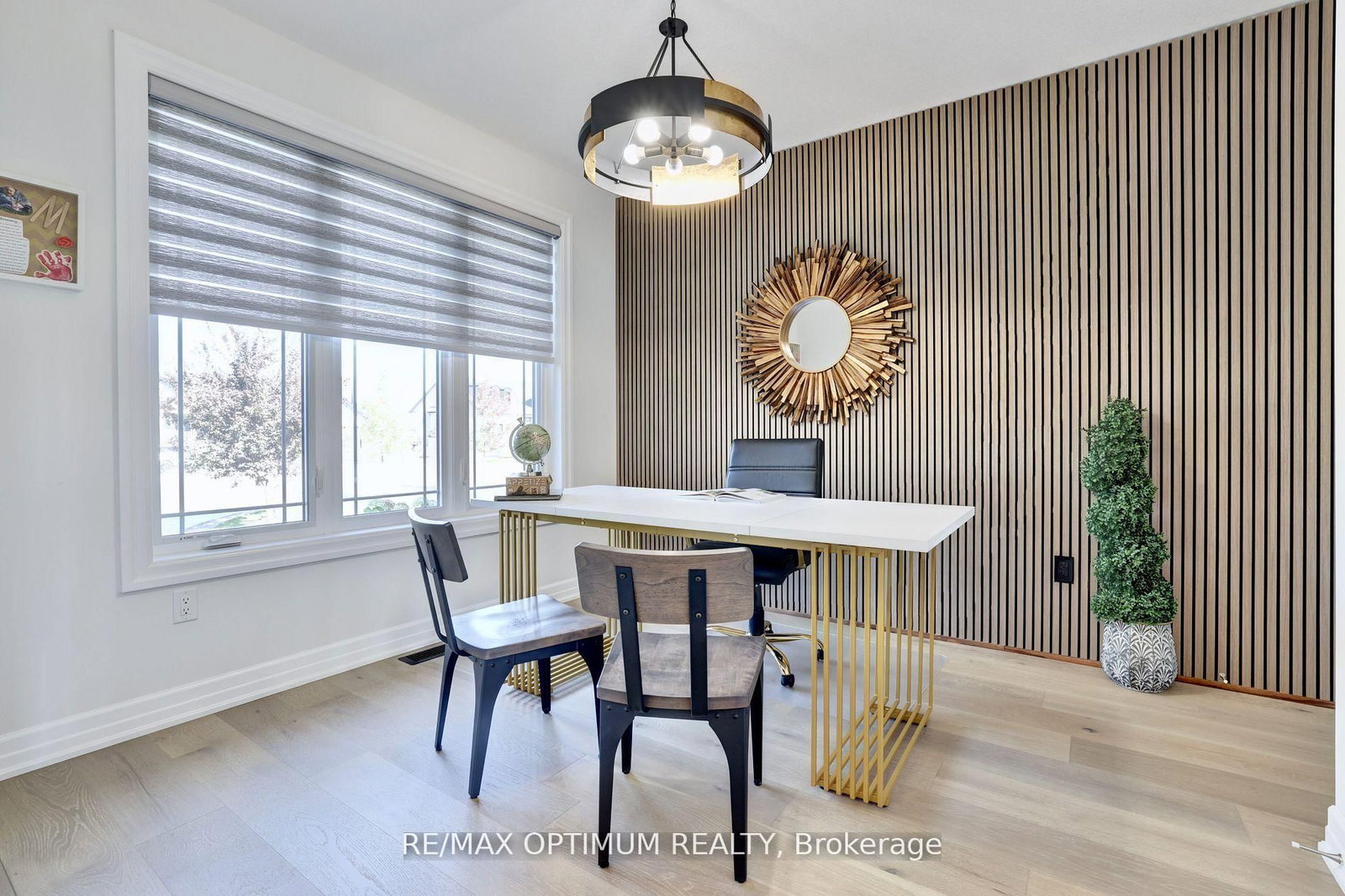 Detached House for sale at 23 Whitcombe Way, Puslinch, Ontario, N0B 2C0 - Morriston - MLS: X12630042