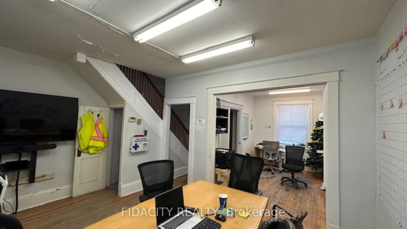 87 Richmond Road • Ottawa, ON photo 4