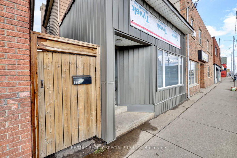 895 Barton St E, Hamilton, L8L 3B8 | Image 2