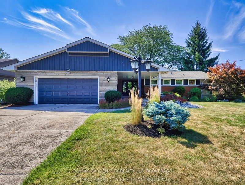 28 MARSDALE Dr, St. Catharines, L2T 3S3 | Image 2