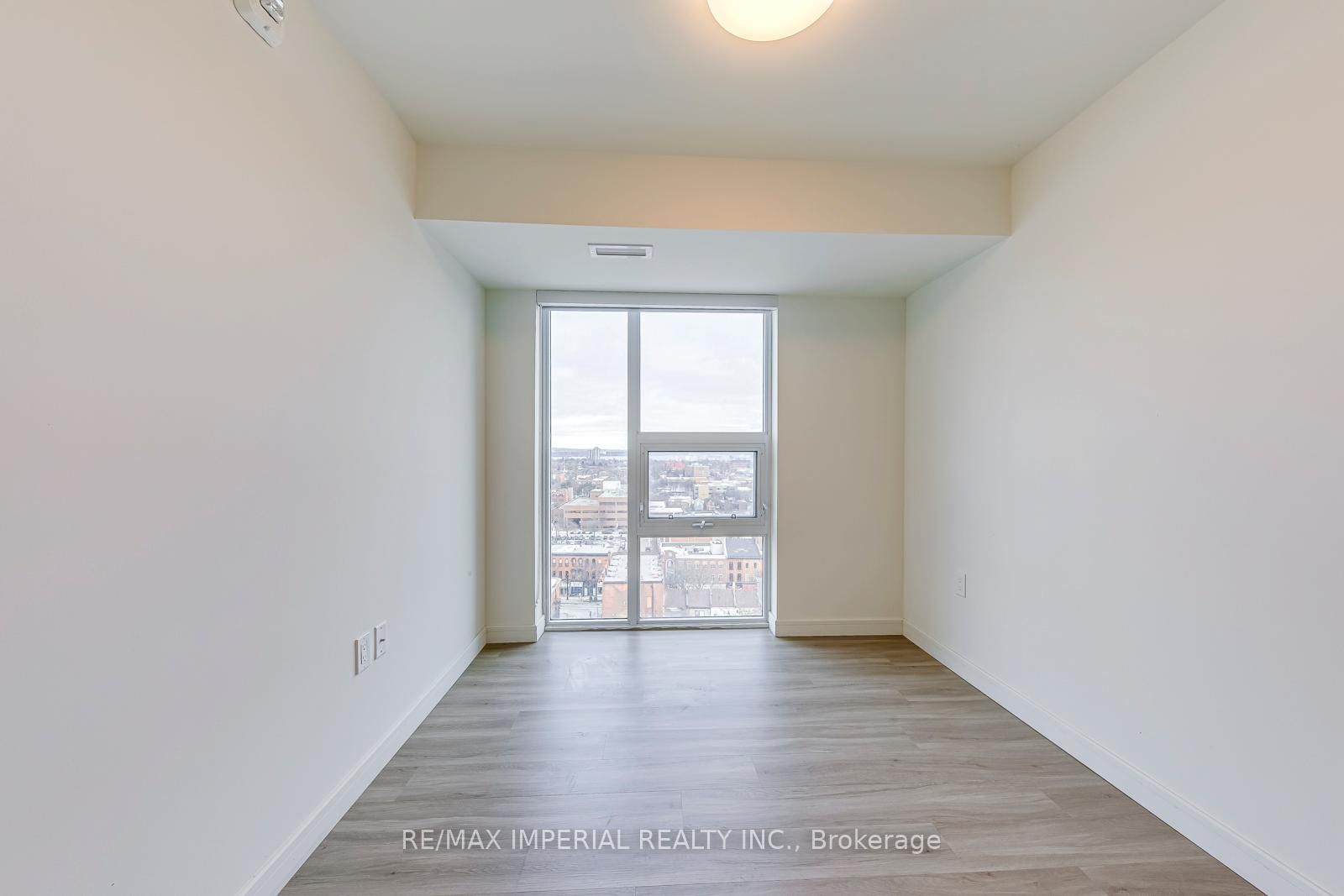 49 Walnut Street S, Unit 1308 - Photo 26