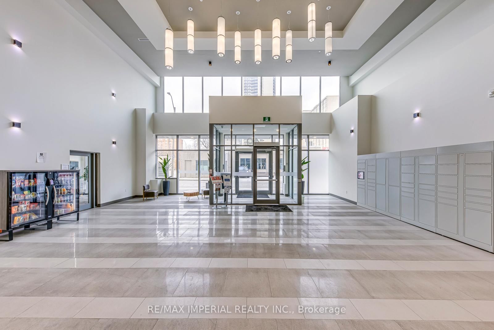 49 Walnut Street S, Unit 1308 - Photo 4