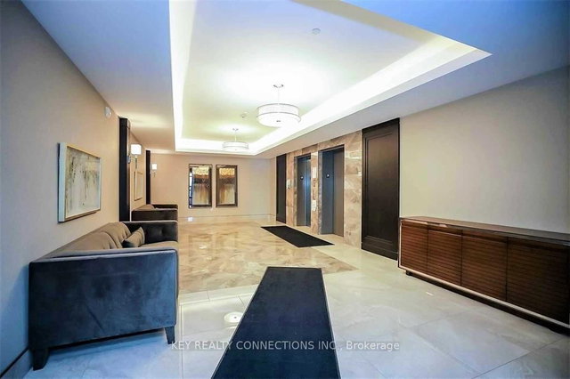 225 - 101 Shoreview Place