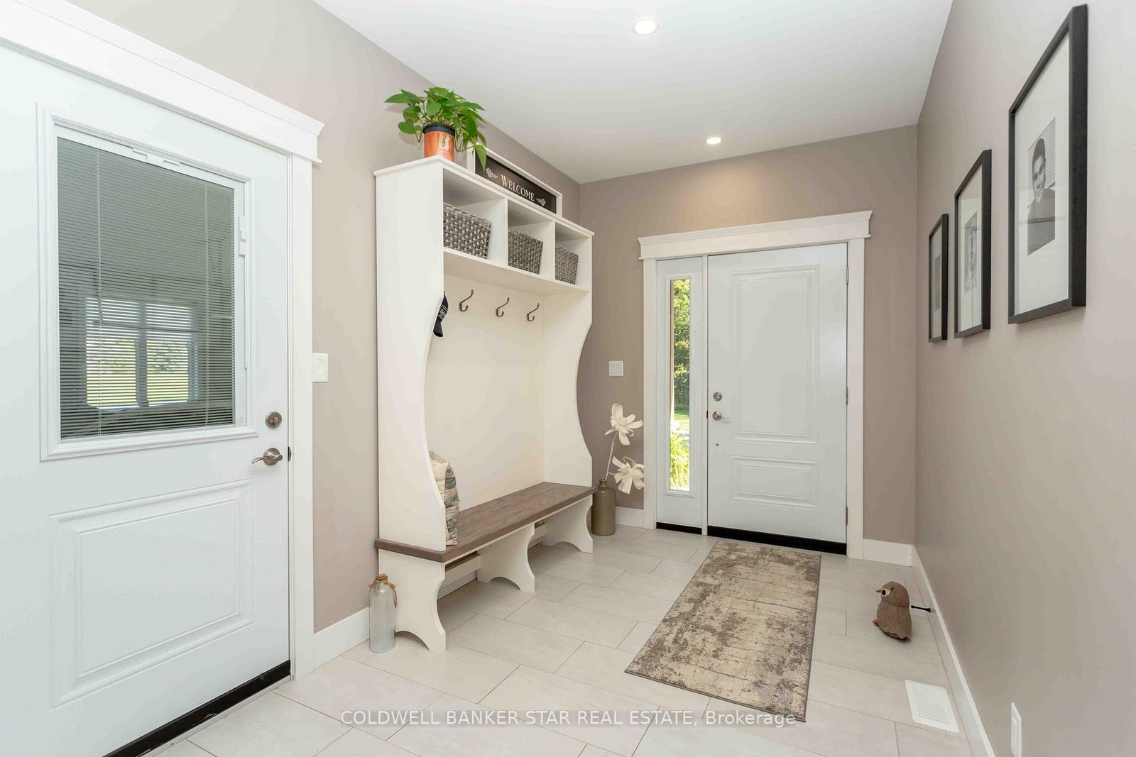 Detached House for sale at 8037 Springwater Road, Central Elgin, Ontario, N5H 2R4 - Rural Central Elgin - MLS: X12633086