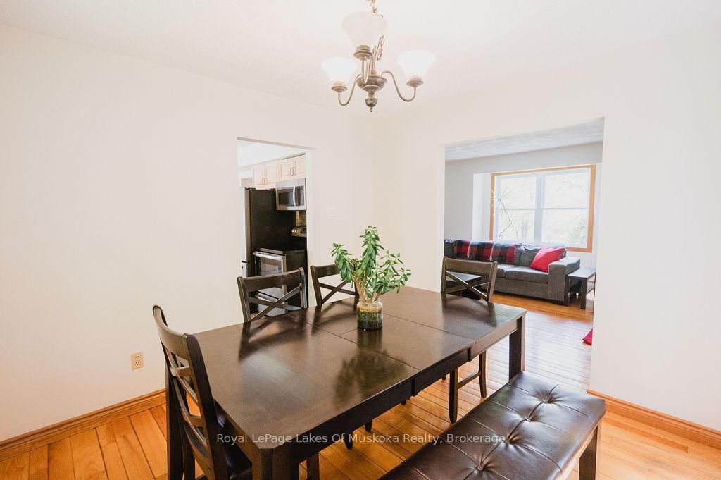 Detached House for sale at 12 Murray Street, Sundridge, Ontario, P0A 1Z0 - Sundridge - MLS: X12633500