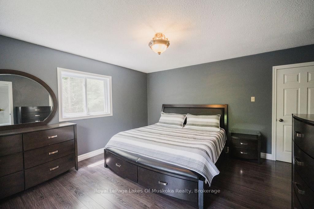 Detached House for sale at 12 Murray Street, Sundridge, Ontario, P0A 1Z0 - Sundridge - MLS: X12633500