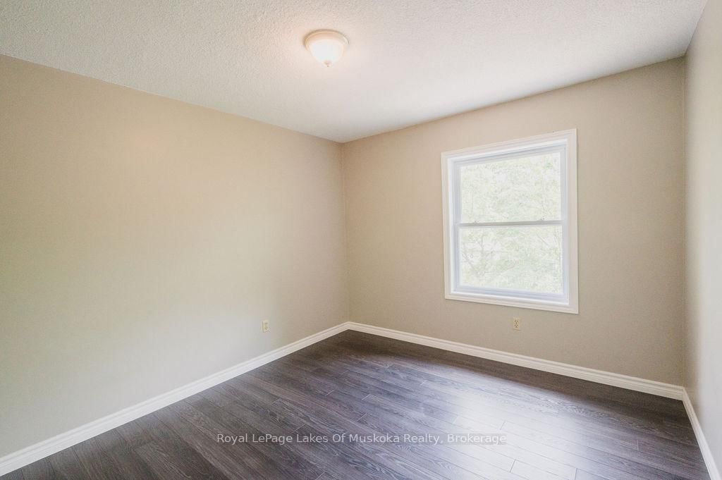 Detached House for sale at 12 Murray Street, Sundridge, Ontario, P0A 1Z0 - Sundridge - MLS: X12633500