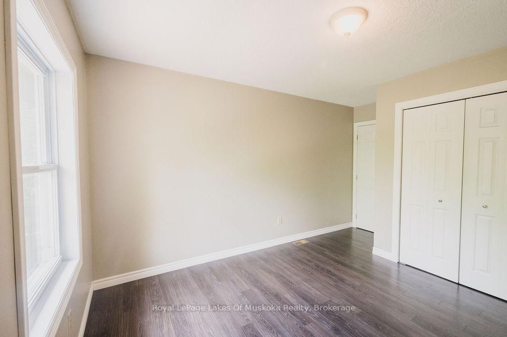 Detached House for sale at 12 Murray Street, Sundridge, Ontario, P0A 1Z0 - Sundridge - MLS: X12633500