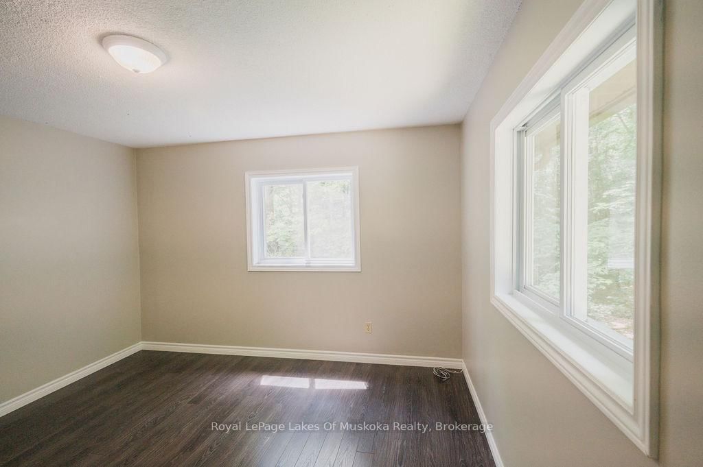 Detached House for sale at 12 Murray Street, Sundridge, Ontario, P0A 1Z0 - Sundridge - MLS: X12633500