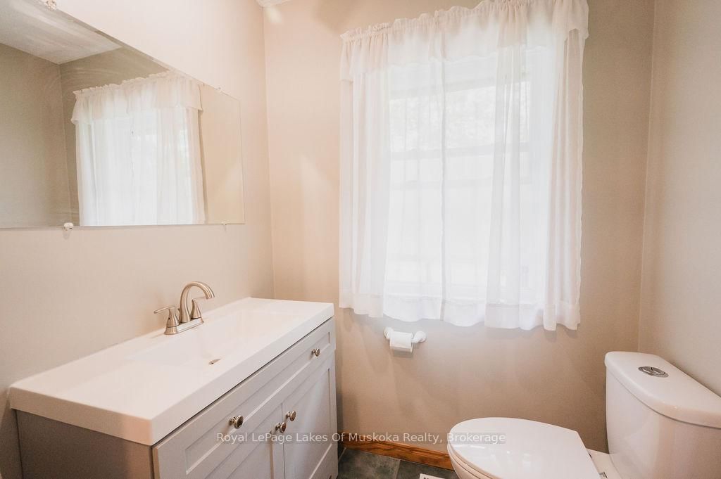 Detached House for sale at 12 Murray Street, Sundridge, Ontario, P0A 1Z0 - Sundridge - MLS: X12633500