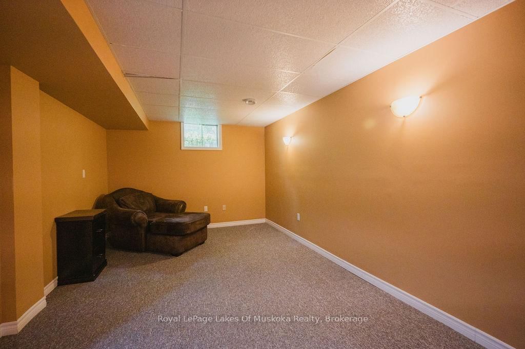 Detached House for sale at 12 Murray Street, Sundridge, Ontario, P0A 1Z0 - Sundridge - MLS: X12633500