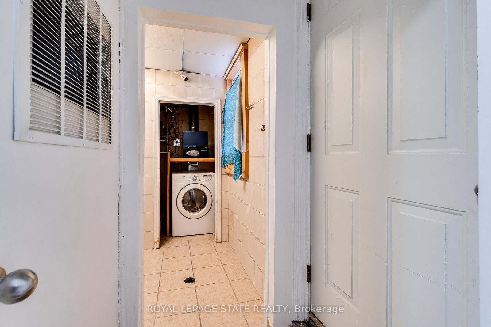 18 Barton Street E - Photo 12