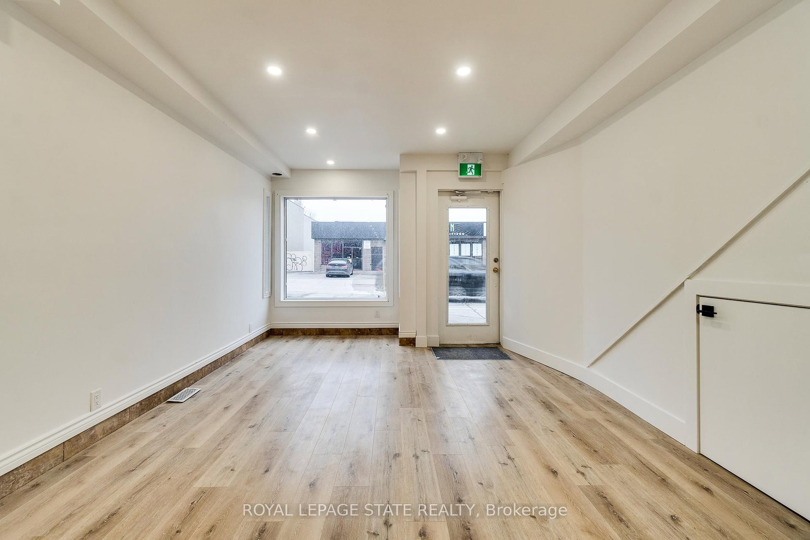 18 Barton Street E - Photo 15