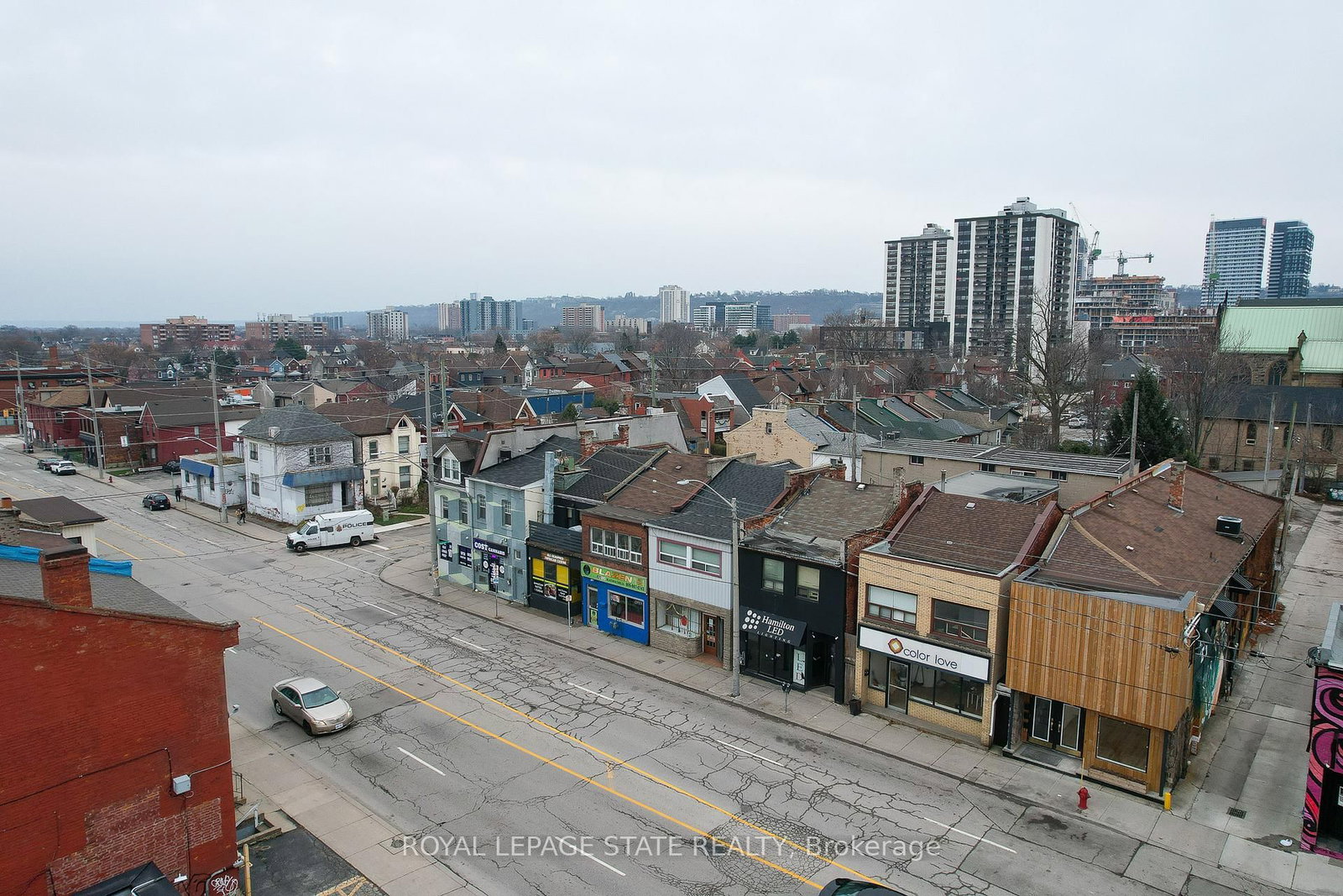 18 Barton Street E - Photo 8