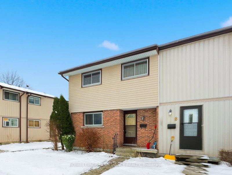 7 - 7 Tiffany Pl, Quinte West, K8V 6A3 | Image 2