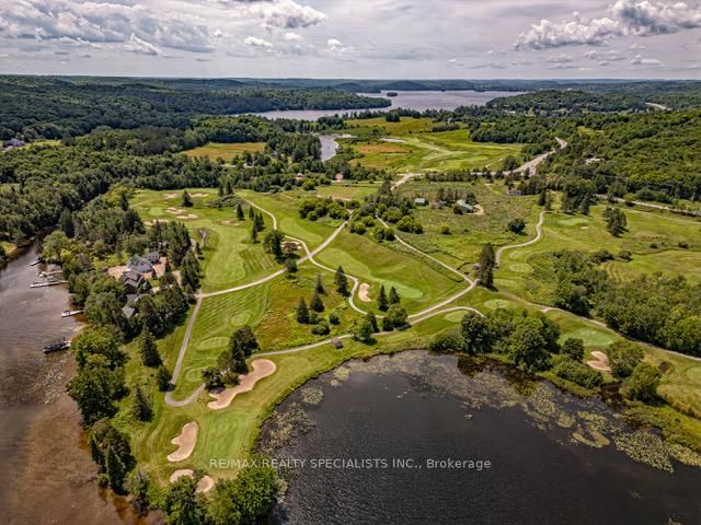 230 - 25 Pen Lake Point Rd, Huntsville, P1H 1A9 | Image 3