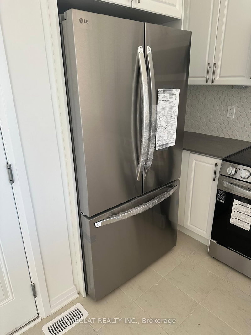 8 Poett Ave, Stratford, N5A 0M2 | Image 3