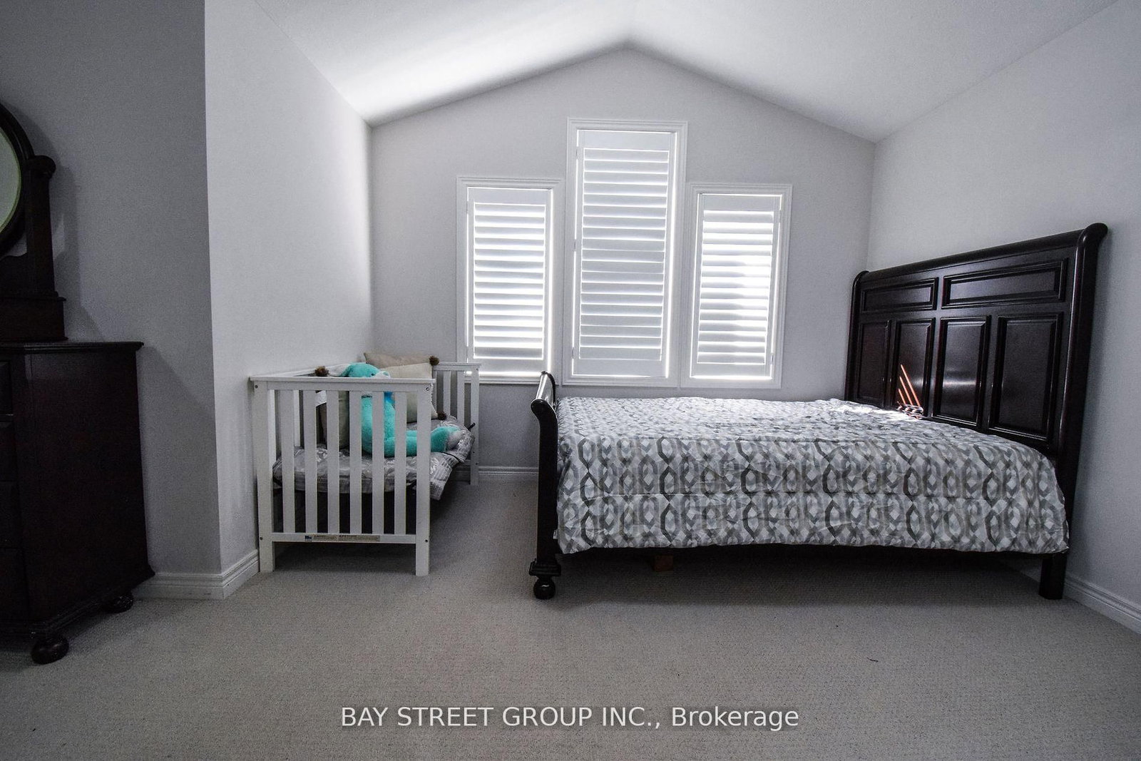 490 Silverwood Avenue • Welland, ON photo 27