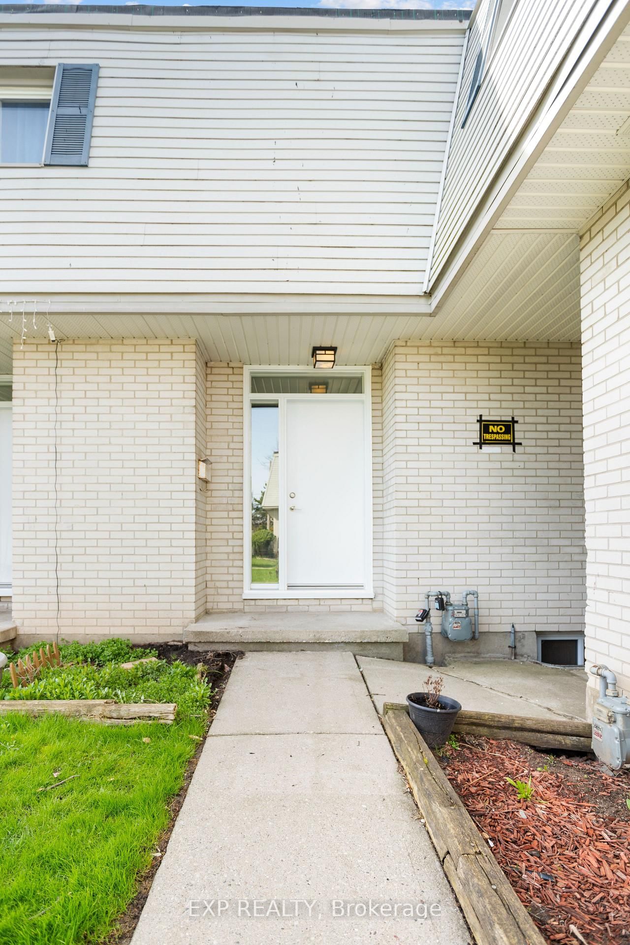 Townhouse for sale at 26-205 Boullee Street, London East, Ontario, N5Y 1T9 - East C - MLS: X12636808