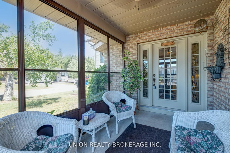 18 Birch Cres, Kawartha Lakes, K0M 1A0 | Image 3