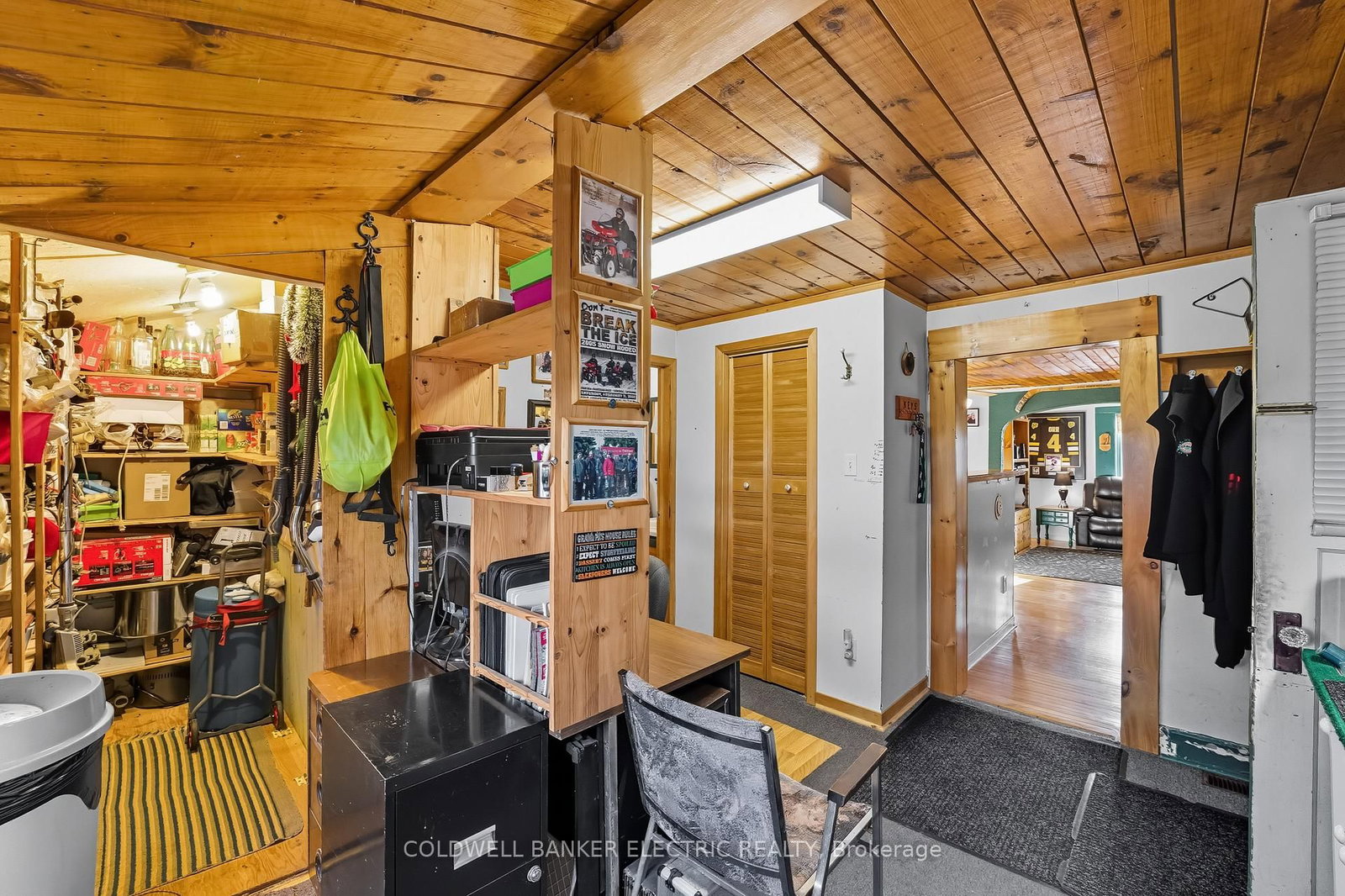 59 Centre Street N - Photo 15