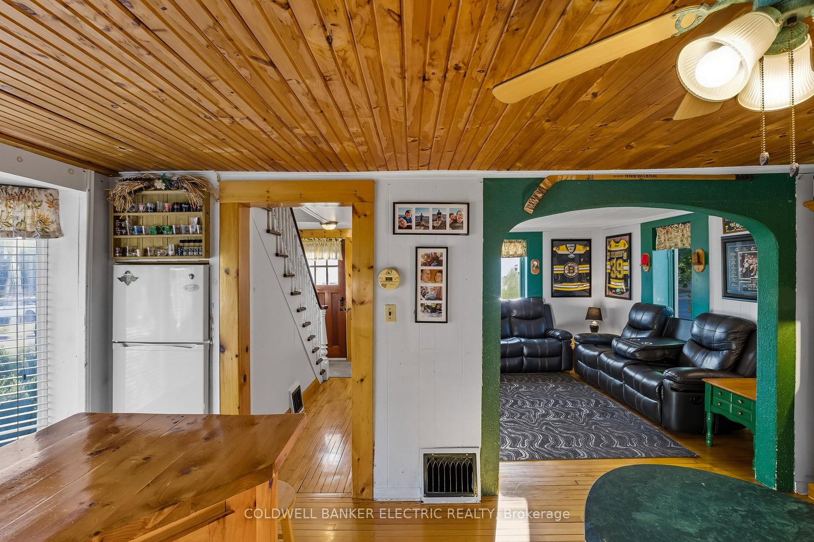 59 Centre Street N - Photo 27