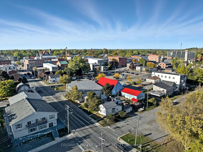 59 Centre St N, Greater Napanee, K7R 1M8 | Image 3