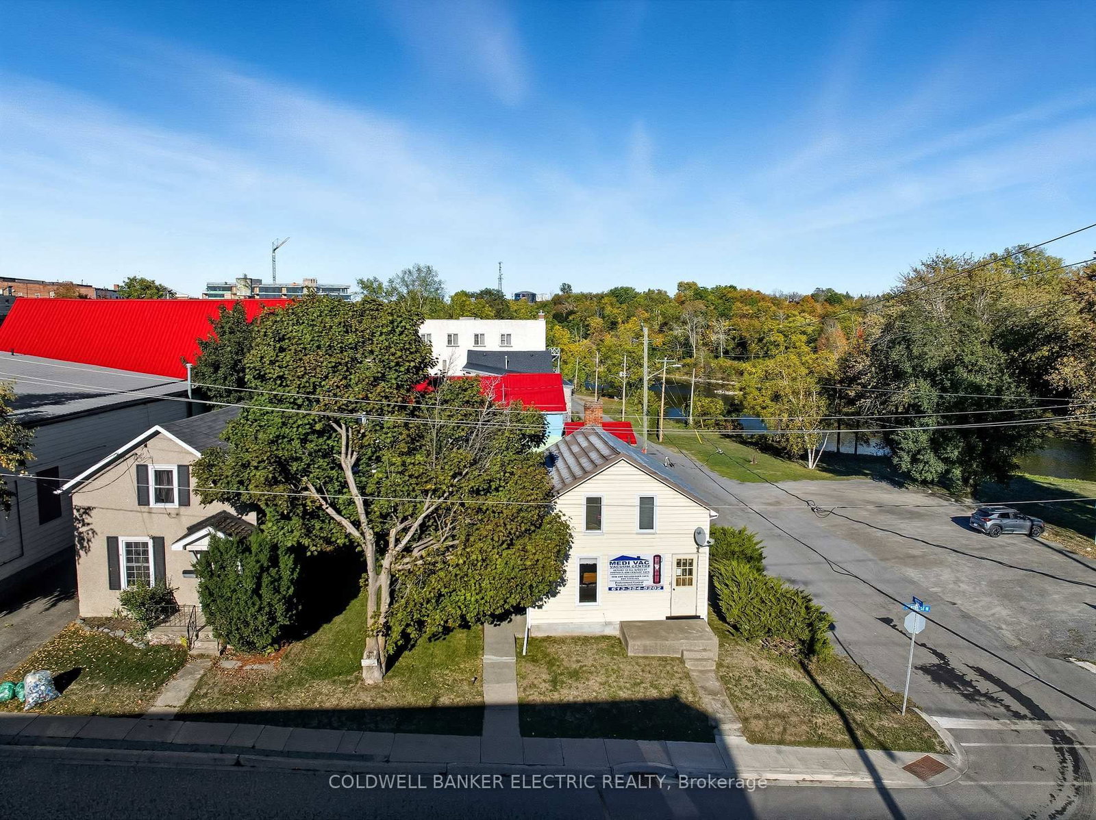 59 Centre Street N - Photo 6