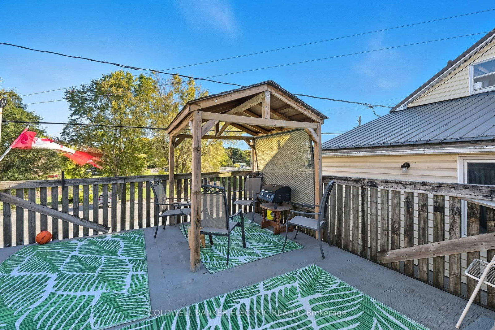 59 Centre Street N - Photo 42