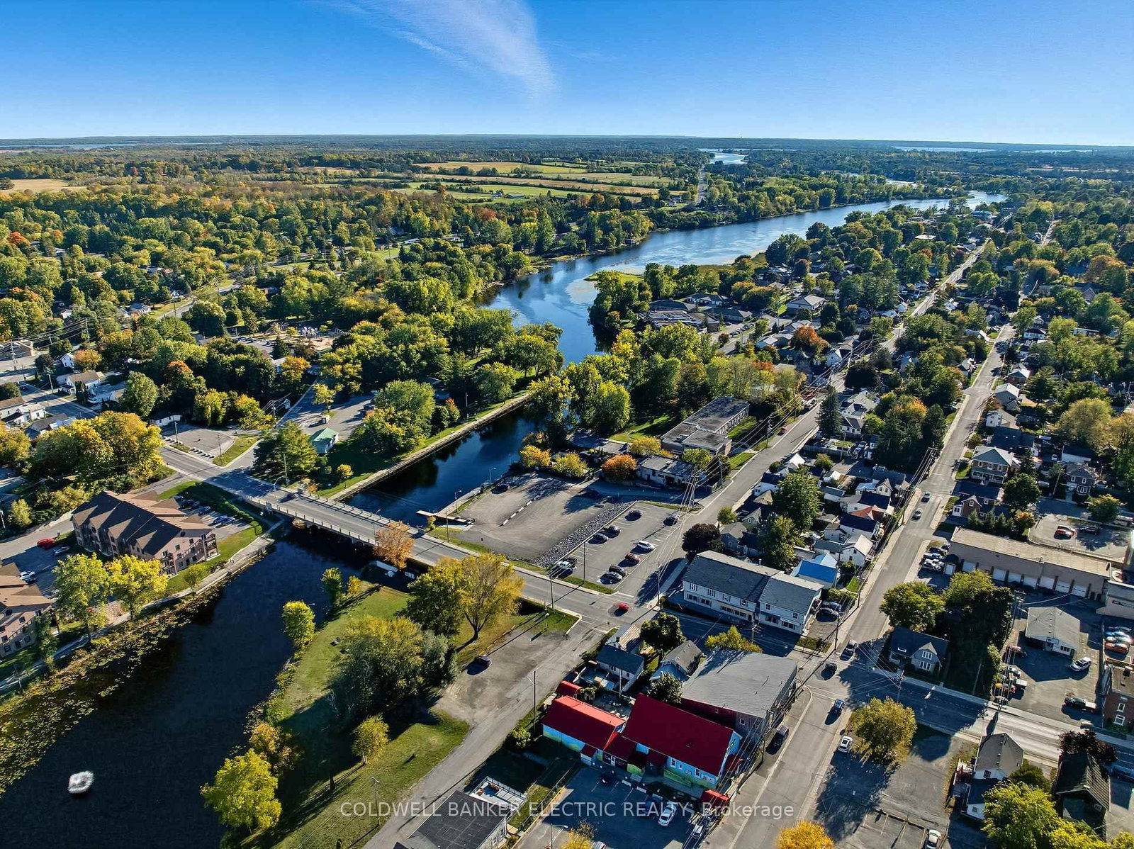 59 Centre Street N - Photo 45