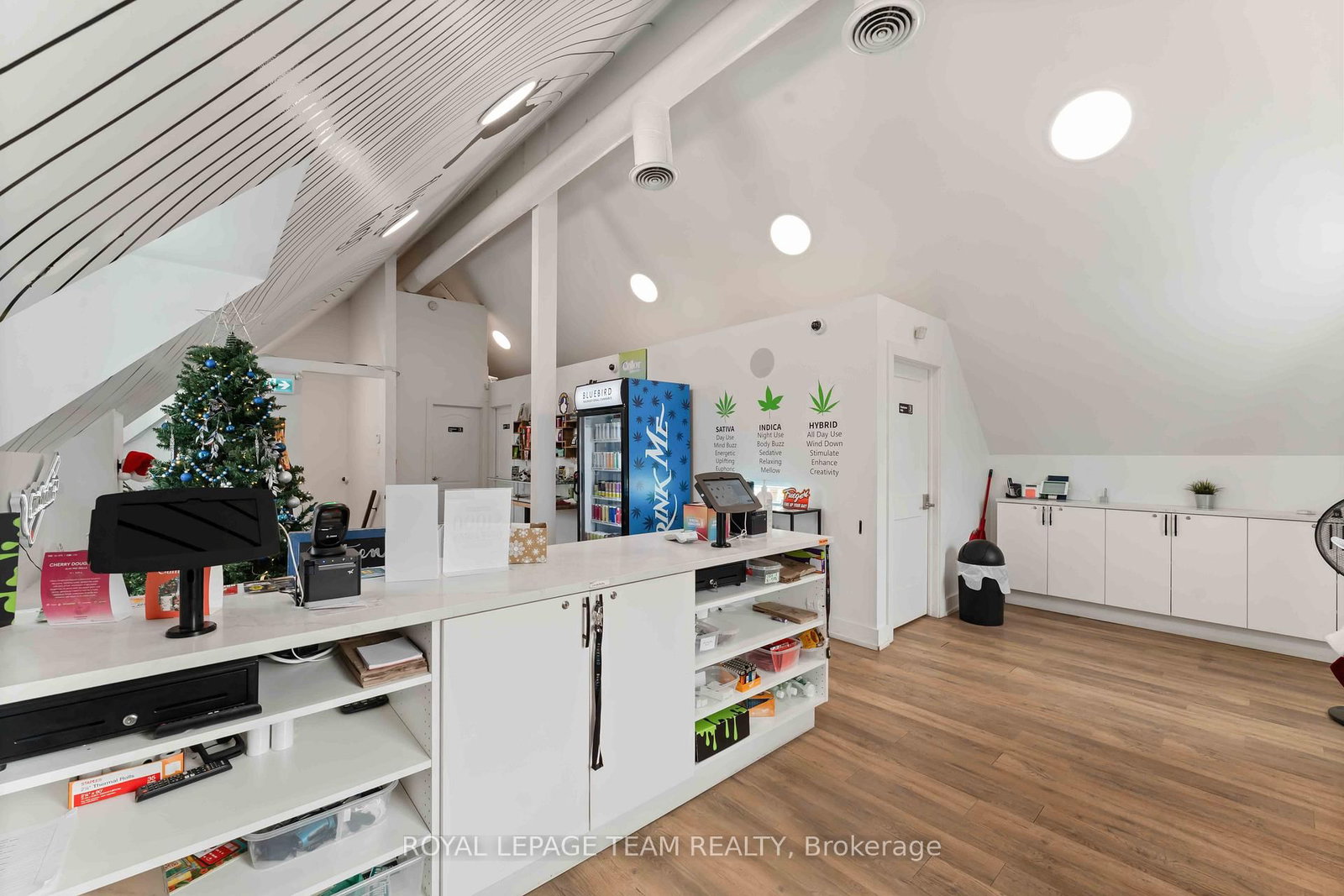 806 March Road E - Photo 12